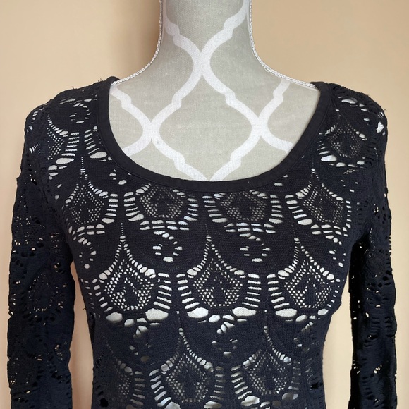 Pretty crochet black dress - Picture 2 of 6